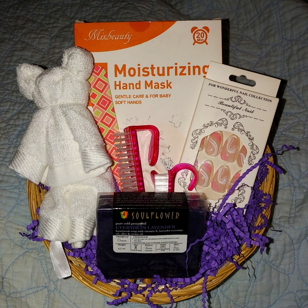 8 Piece Personal Hand Care/Beauty Basket with Faux Fingernails